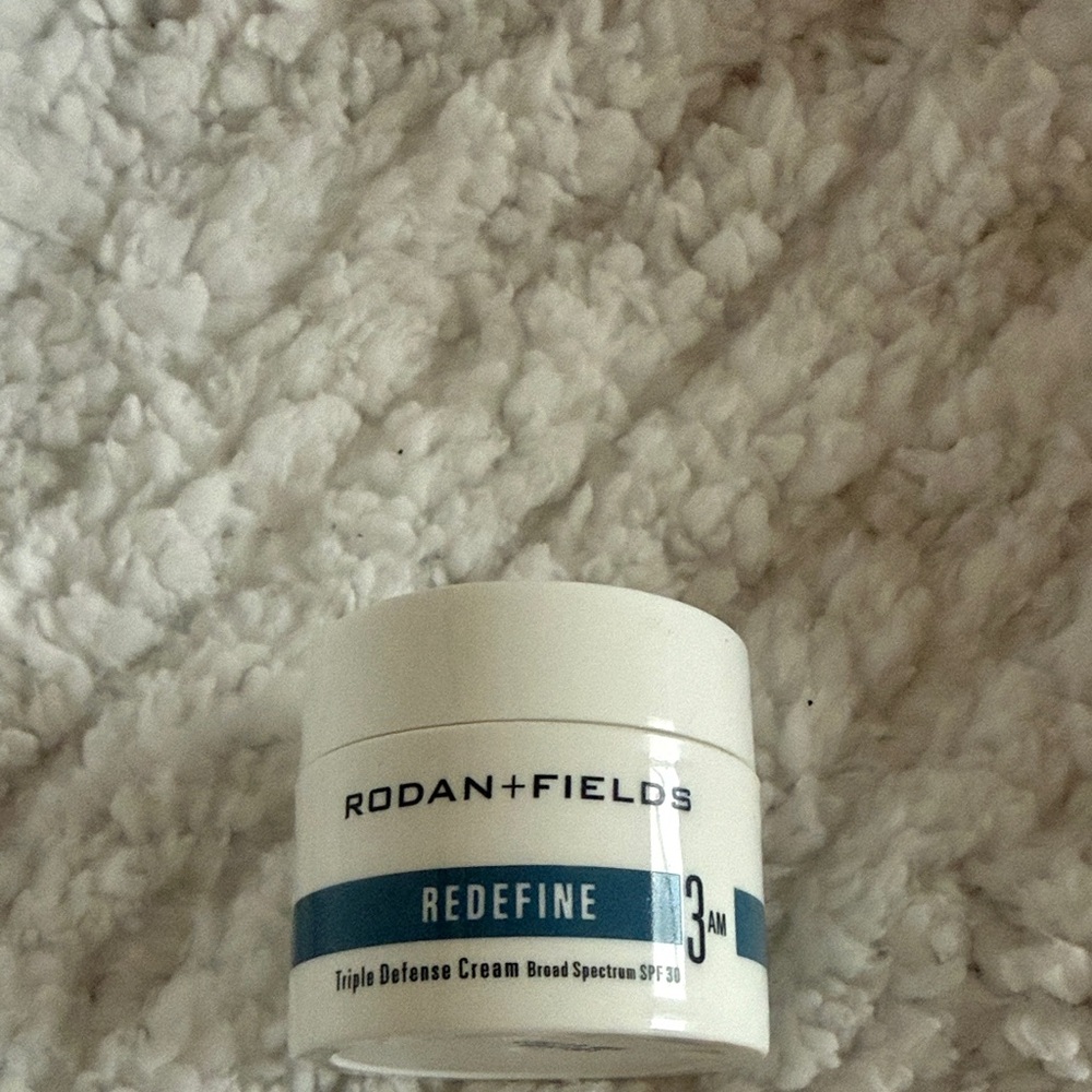 Rodan + Fields REDEFINE Moisturizer - White and Blue